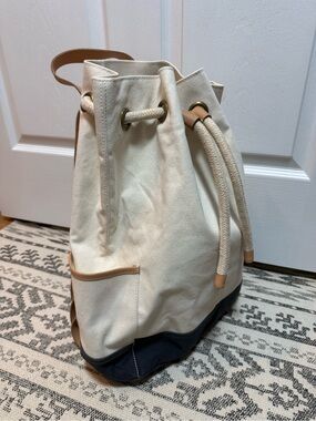 Canvas Drawstring Backpack Bag in Cream and Navy